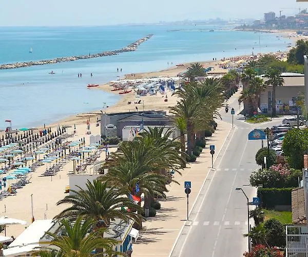 Cristal Hotel *
